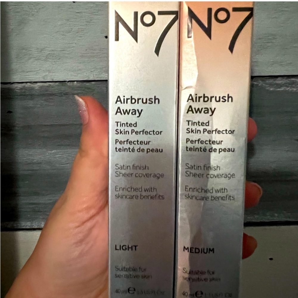 No7 airbrush away tinted primer *discontinued